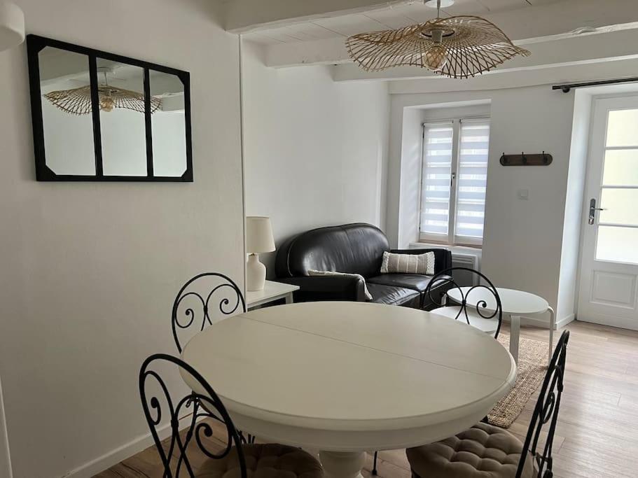 Maison Cosy 4 Personnes Tinténiac Dış mekan fotoğraf